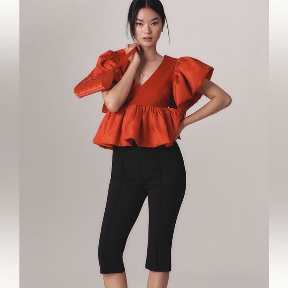 New Anthropologie Sunday in Brooklyn Short-Sleeve V-Neck
Babydoll Blouse - Picture 3 of 4